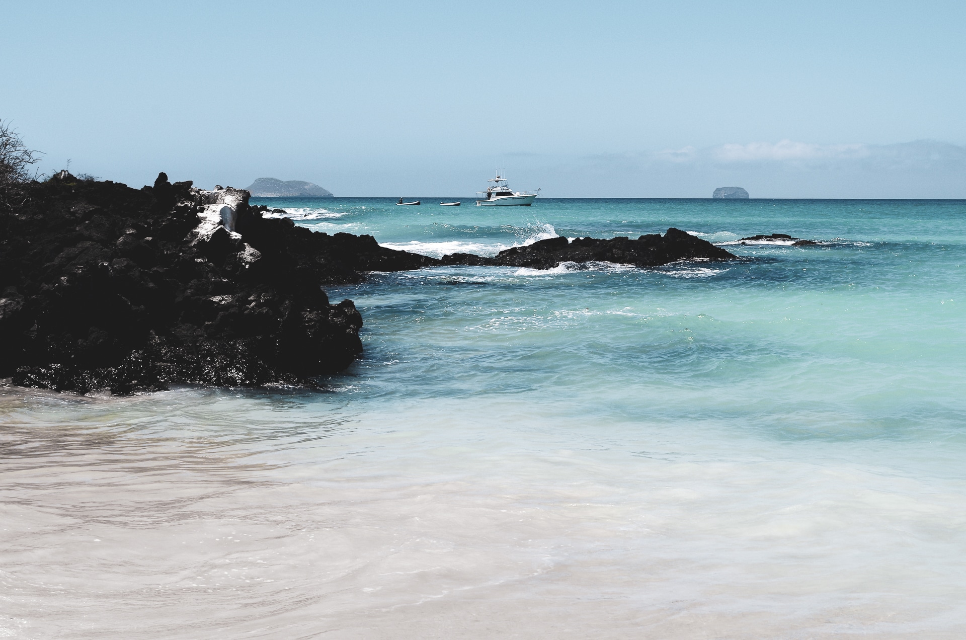 Bahia Beach sur l'île de Santa Cruz aux Galapagos
