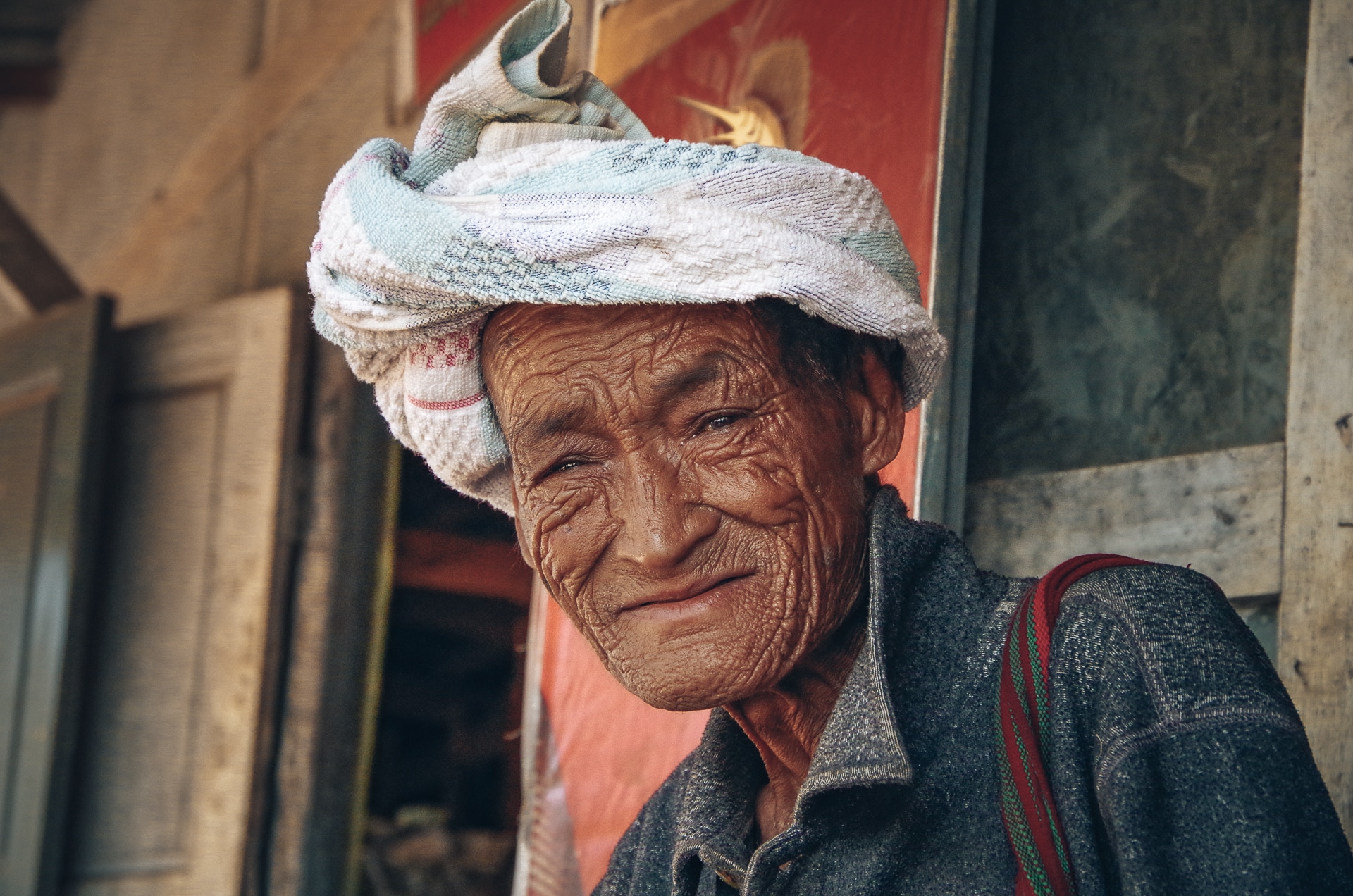 portrait d'un vieillard lors du Trek Kalaw Inle