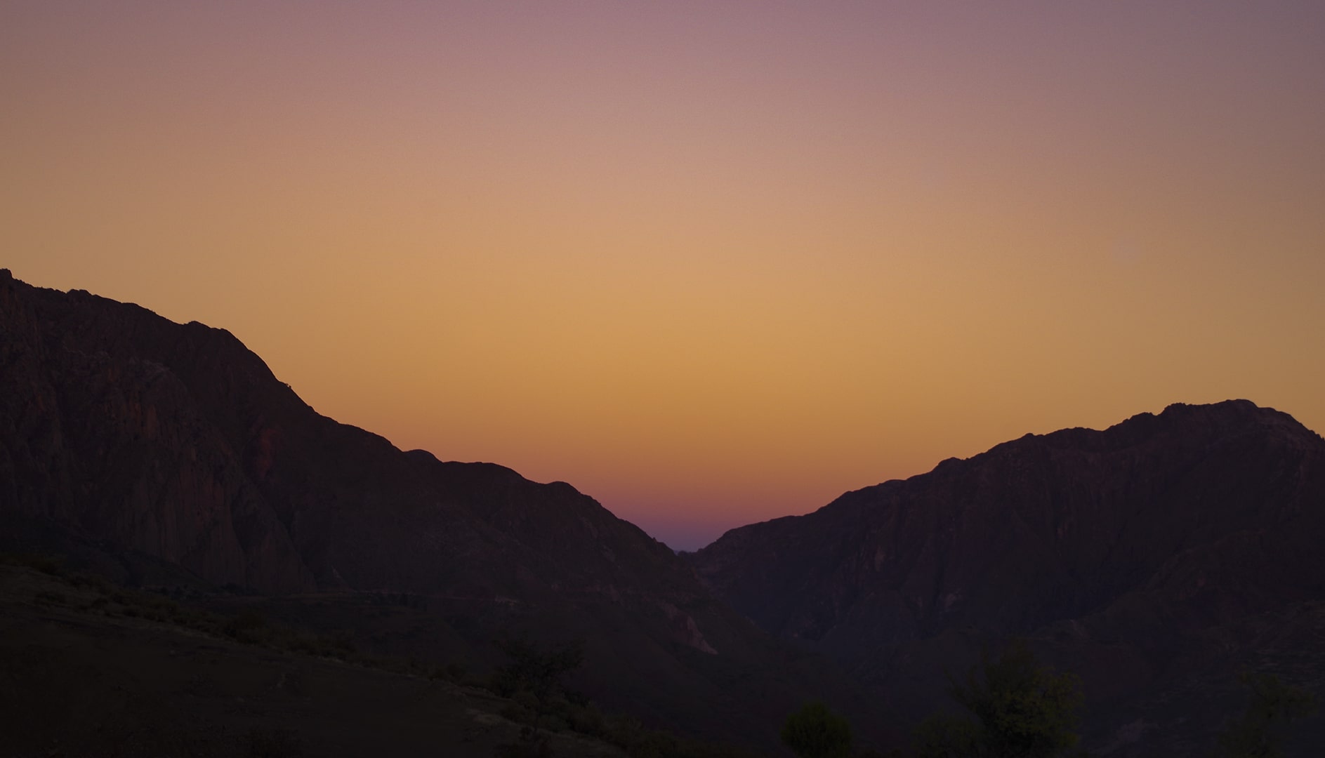 coucher de soleil vers Maragua cordillère Los frailes Bolivie

