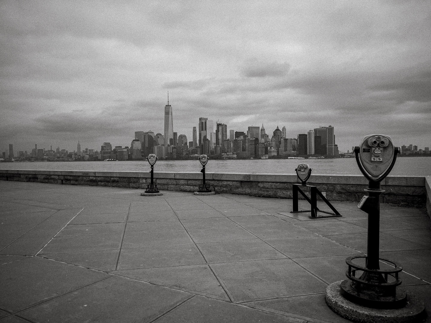 skyline de Manhattan vue depuis Liberty Island NYC