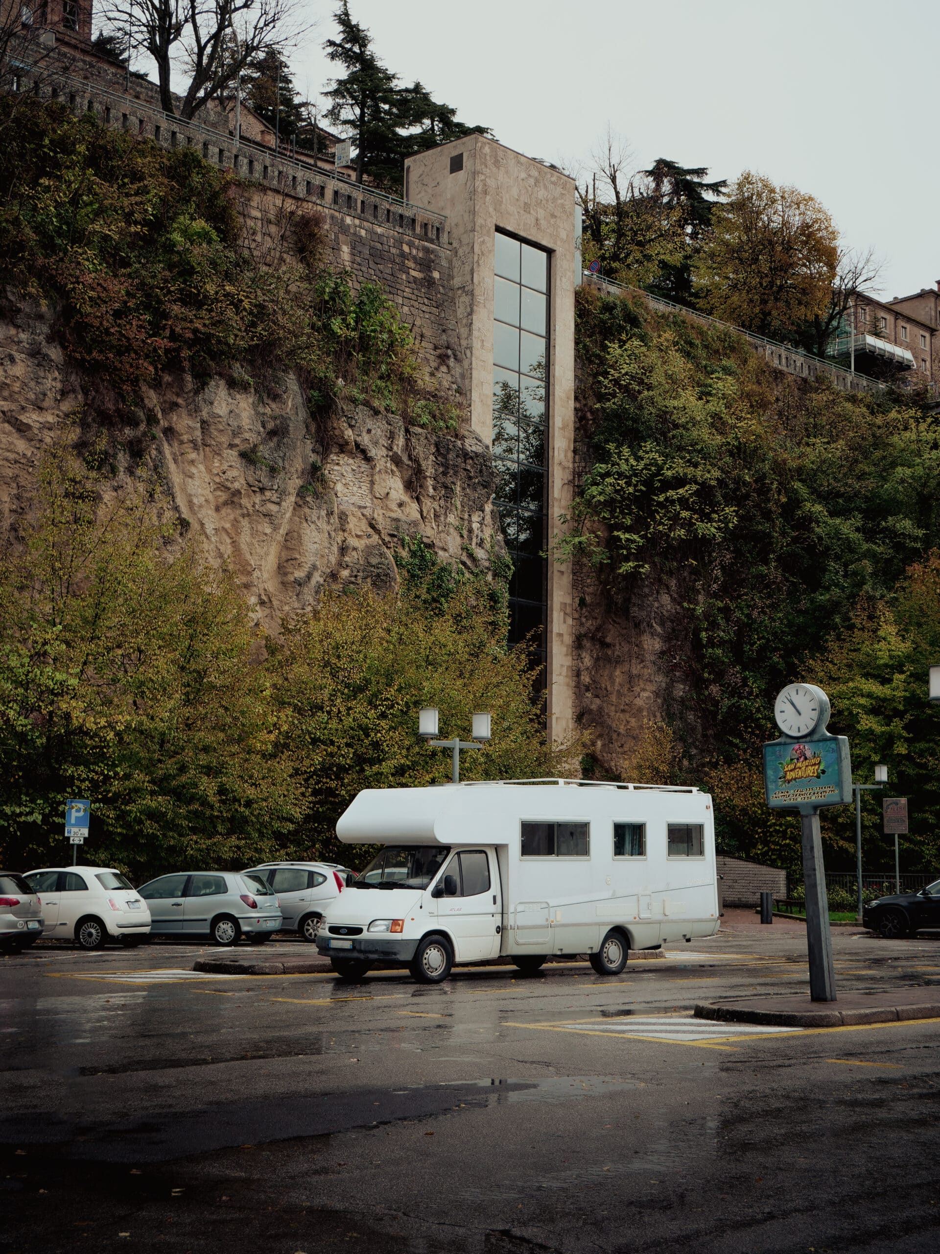parking camping car saint-marin Italie